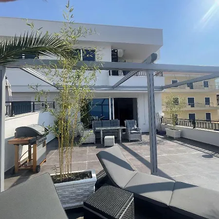 شقة Teuta- Luxury Penthouse 200m2 ساراندا