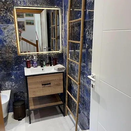 Teuta- Luxury Penthouse 200m2 * ساراندا