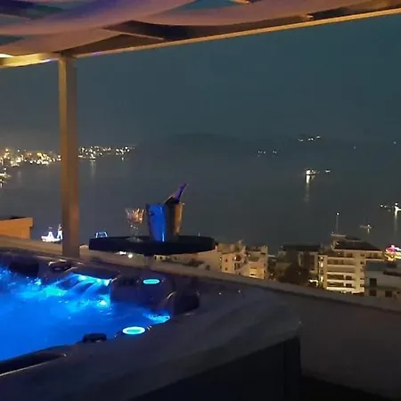 Teuta- Luxury Penthouse 200m2 ساراندا