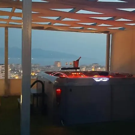 Teuta- Luxury Penthouse 200m2 شقة